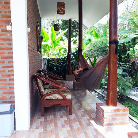 Ragha Homestay Batukaras 외부 사진